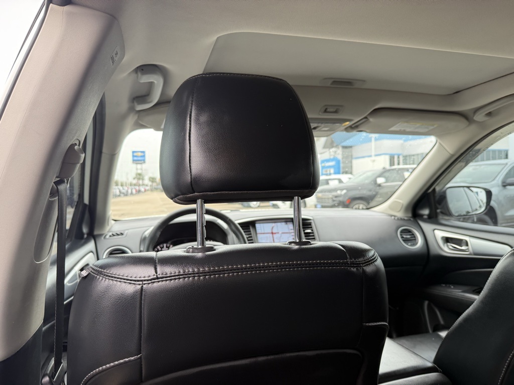 2017 Nissan Pathfinder SL White at Baytown Hyundai