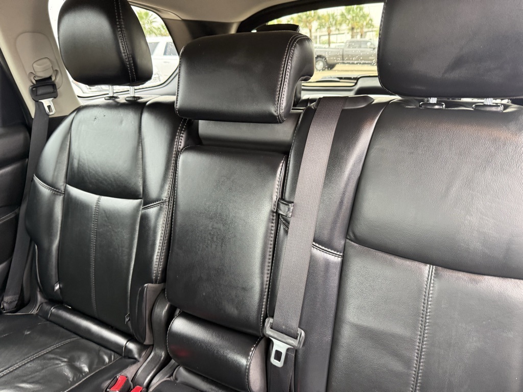 2017 Nissan Pathfinder SL White at Baytown Hyundai