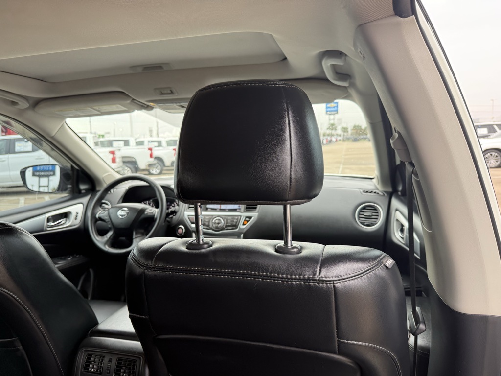 2017 Nissan Pathfinder SL White at Baytown Hyundai