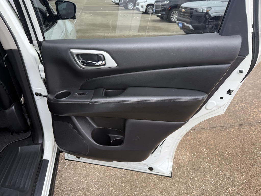 2017 Nissan Pathfinder SL White at Baytown Hyundai