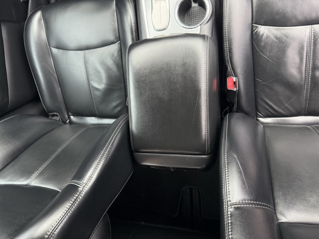 2017 Nissan Pathfinder SL White at Baytown Hyundai