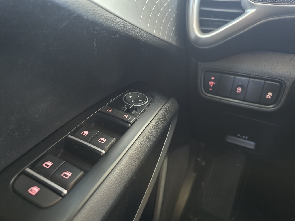 Thumbnail: 2021 Kia Soul - 10