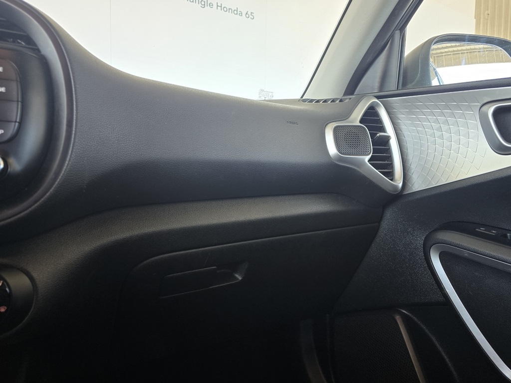 Thumbnail: 2021 Kia Soul - 16