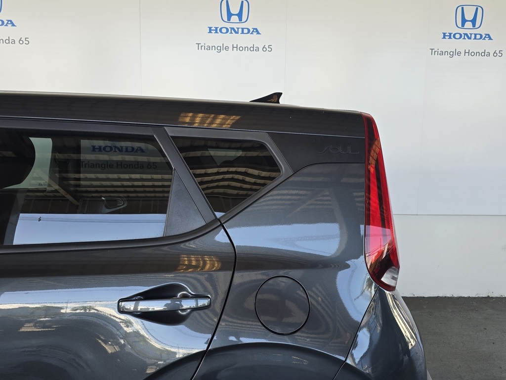 Thumbnail: 2021 Kia Soul - 30