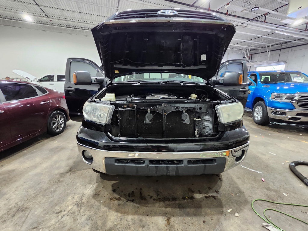 2004 Gmc Sierra 1500 SLE photo 9