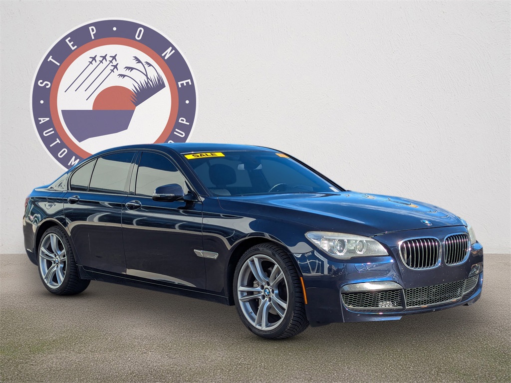 2013 BMW 7 Series 740i RWD