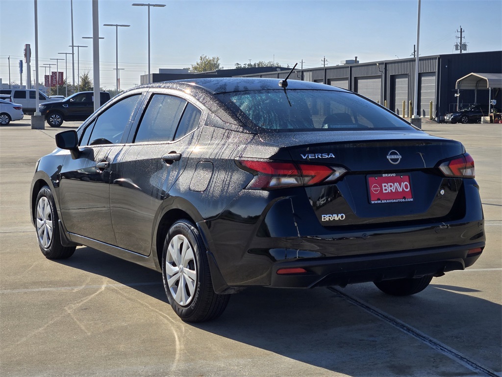 2025 Nissan Versa 1.6 S - 5