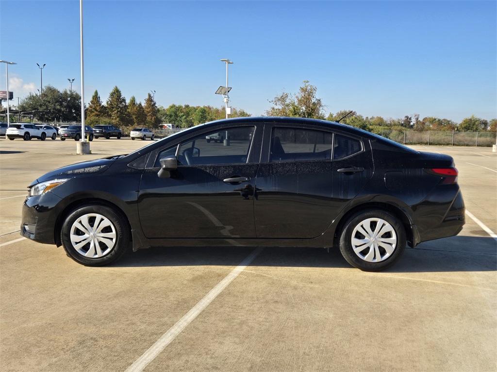2025 Nissan Versa 1.6 S - 6