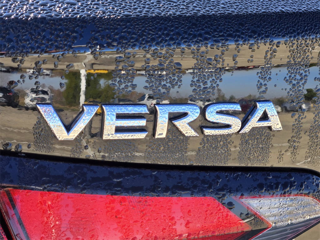 2025 Nissan Versa 1.6 S - 8