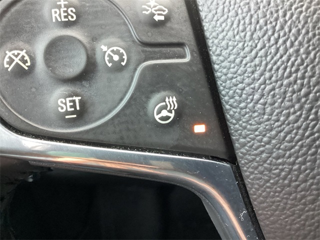 Used Car 2020 Chevrolet Traverse  Premier For Sale Under $30,000 In San Antonio, Texas