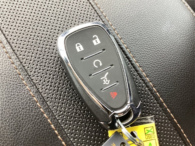 Used Car 2020 Chevrolet Traverse  Premier For Sale Under $30,000 In San Antonio, Texas