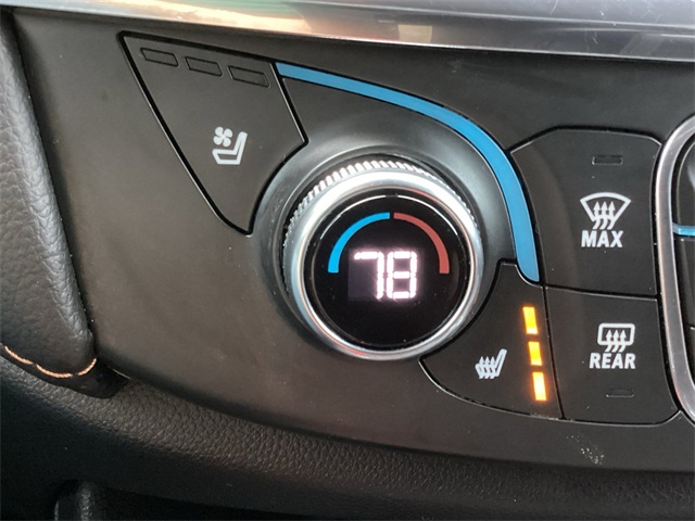 Used Car 2020 Chevrolet Traverse  Premier For Sale Under $30,000 In San Antonio, Texas