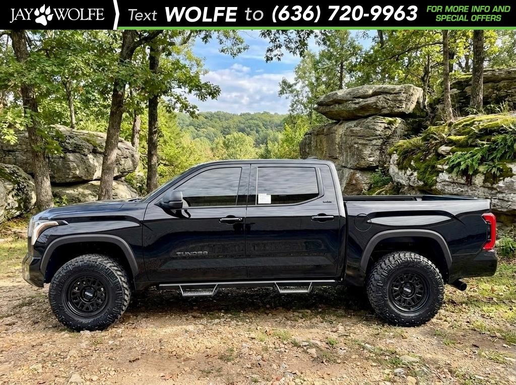 2026 Toyota Tundra SR5 CrewMax Cab 4WD