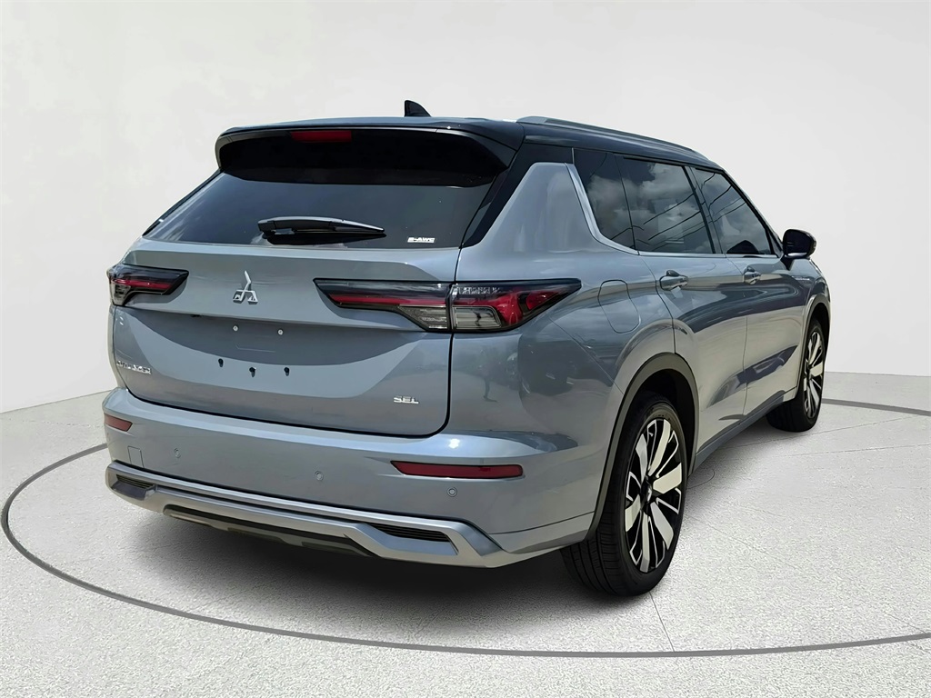 2025 Mitsubishi Outlander SEL Gray at Gullo Toyota
