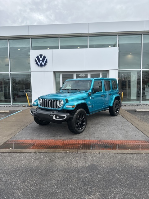 2024 Jeep Wrangler 4xe Sahara 4WD