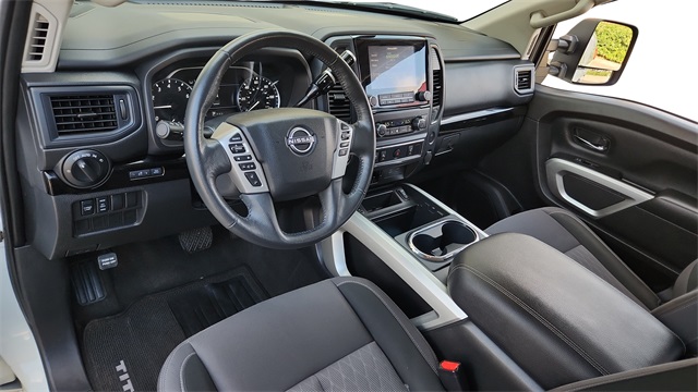 2024 Nissan Titan