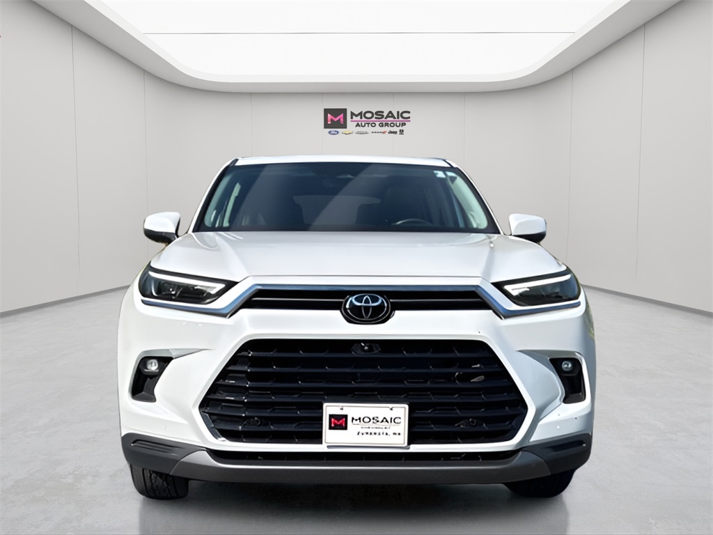 Used 2024 Toyota Grand Highlander Limited with VIN 5TDAAAB54RS003039 for sale in Zumbrota, Minnesota
