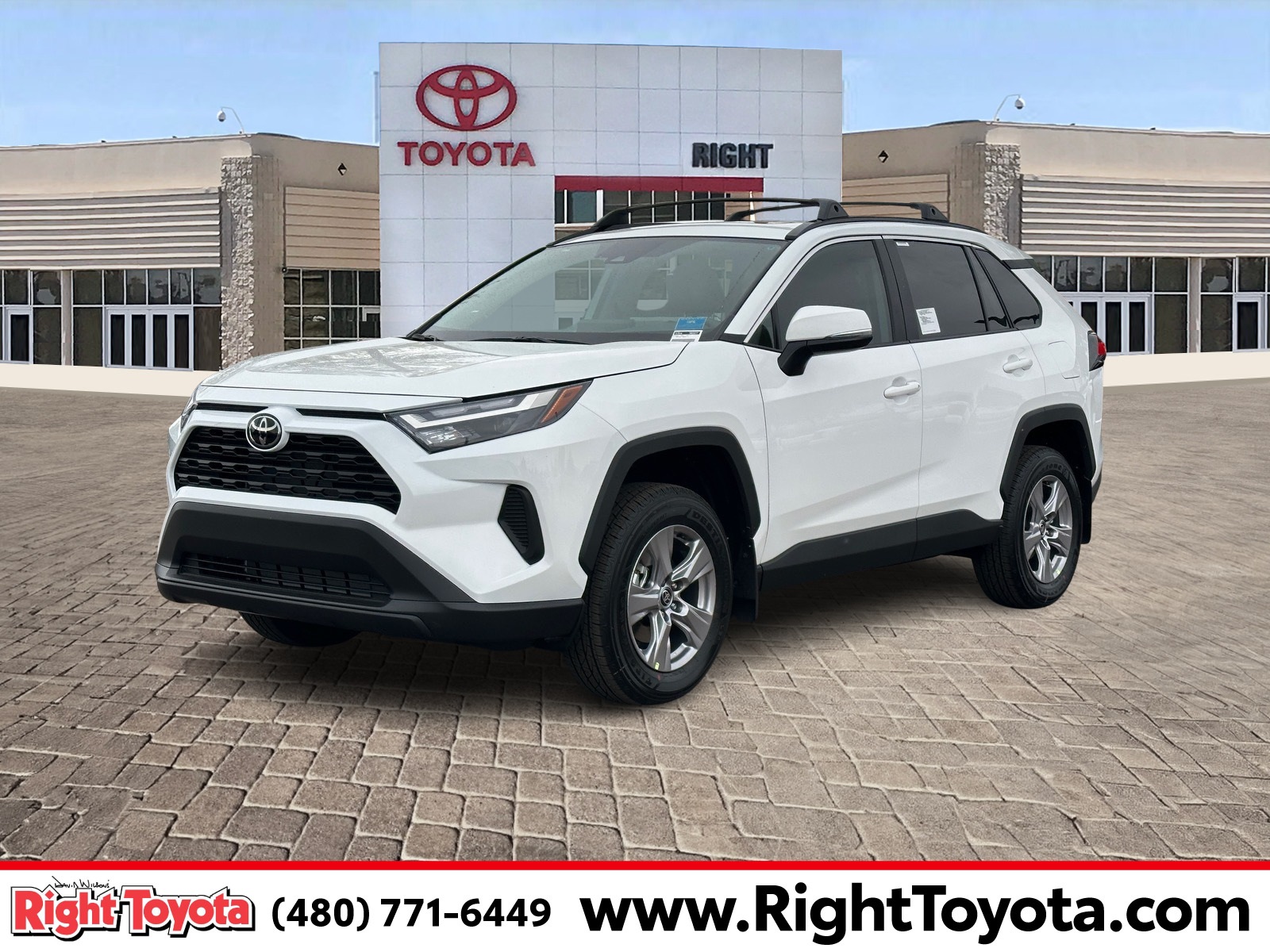 2025 Toyota RAV4 XLE FWD