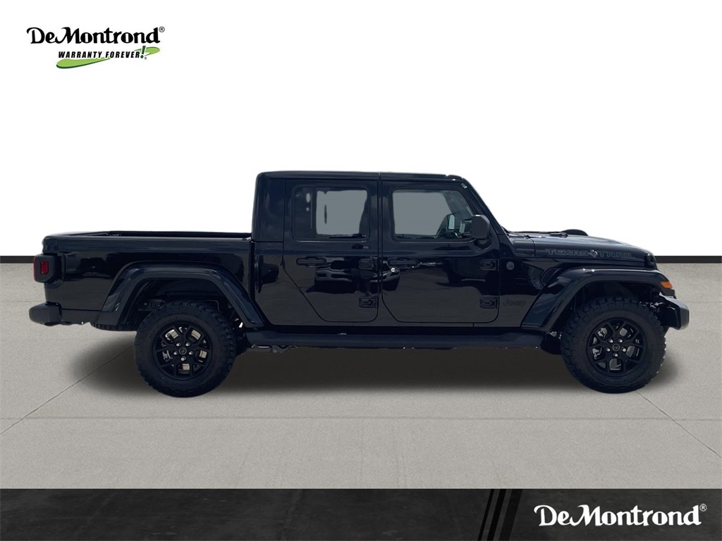 2025 Jeep Gladiator Nighthawk - 3