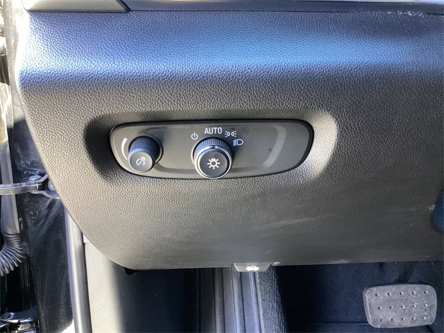 Used Car 2023 Chevrolet Traverse  Lt Leather For Sale Under $30,000 In San Antonio, Texas