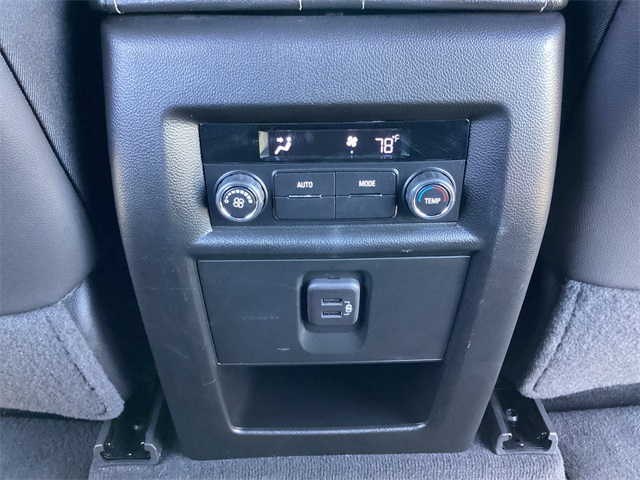 Used Car 2023 Chevrolet Traverse  Lt Leather For Sale Under $30,000 In San Antonio, Texas