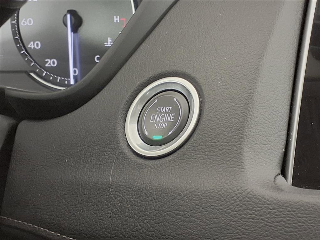 2023 Cadillac XT4 Luxury White at Tom Peacock Cadillac