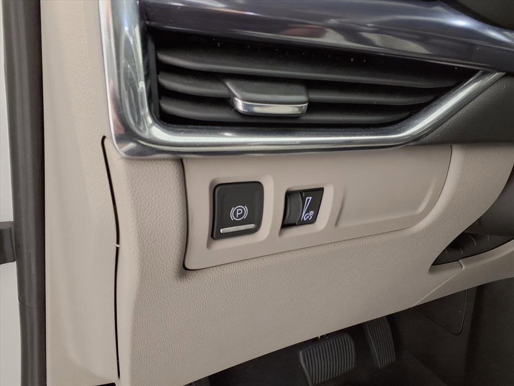 2023 Cadillac XT4 Luxury White at Tom Peacock Cadillac