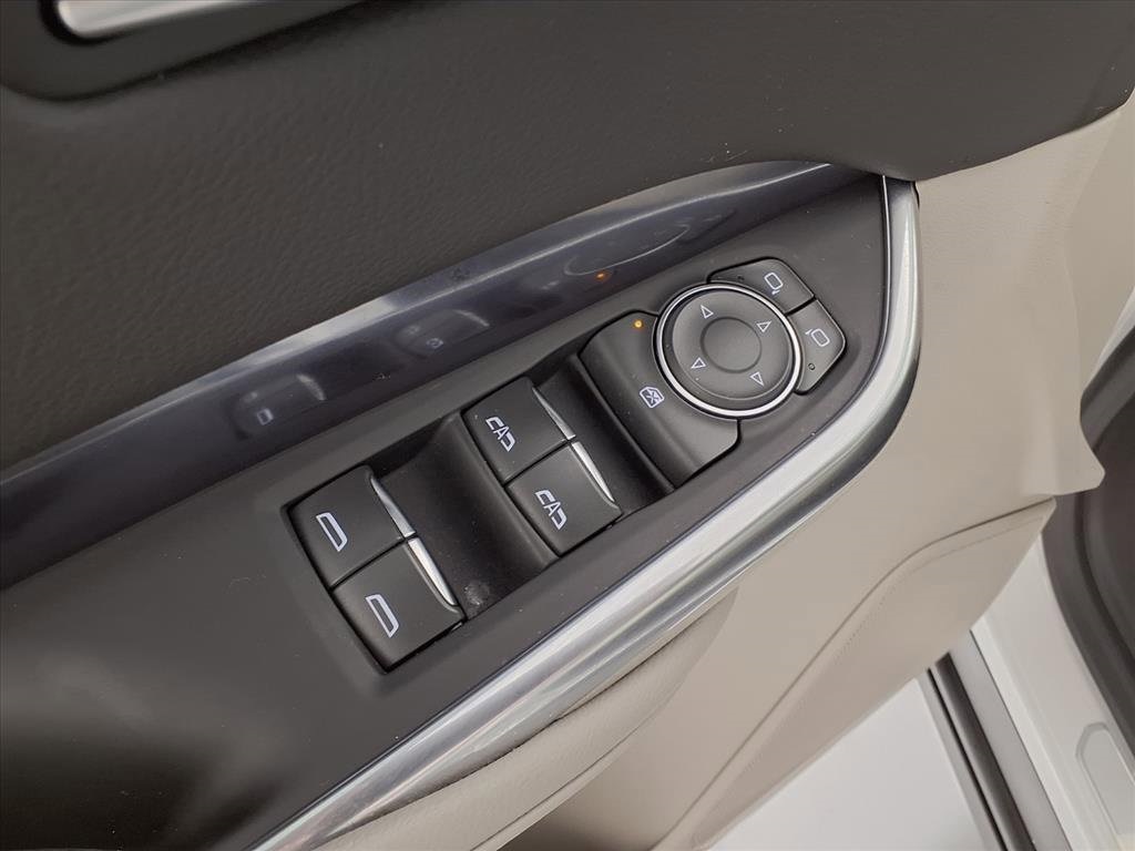 2023 Cadillac XT4 Luxury White at Tom Peacock Cadillac