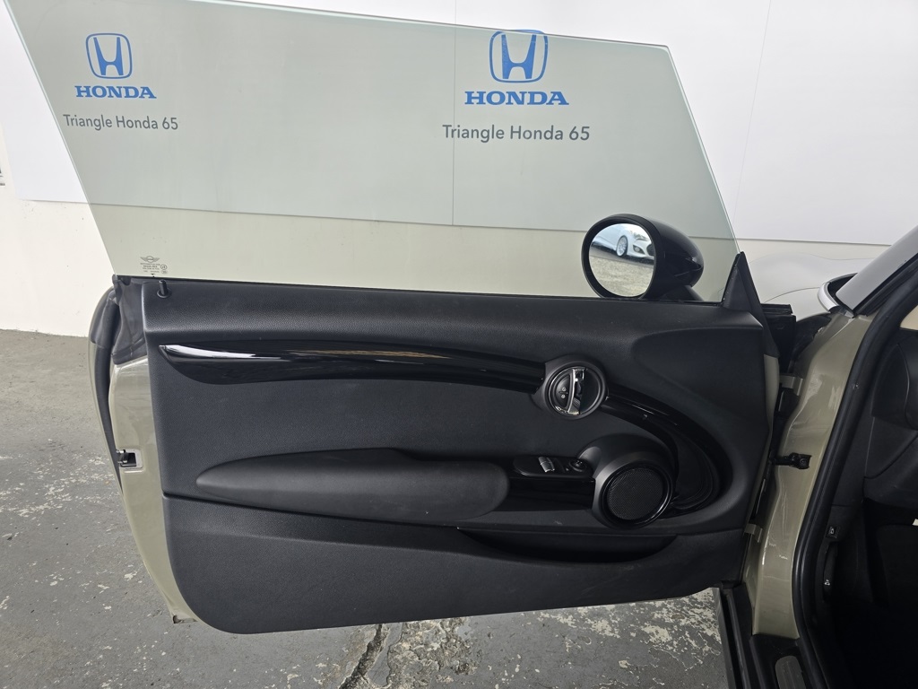 Thumbnail: 2019 MINI Cooper - 20