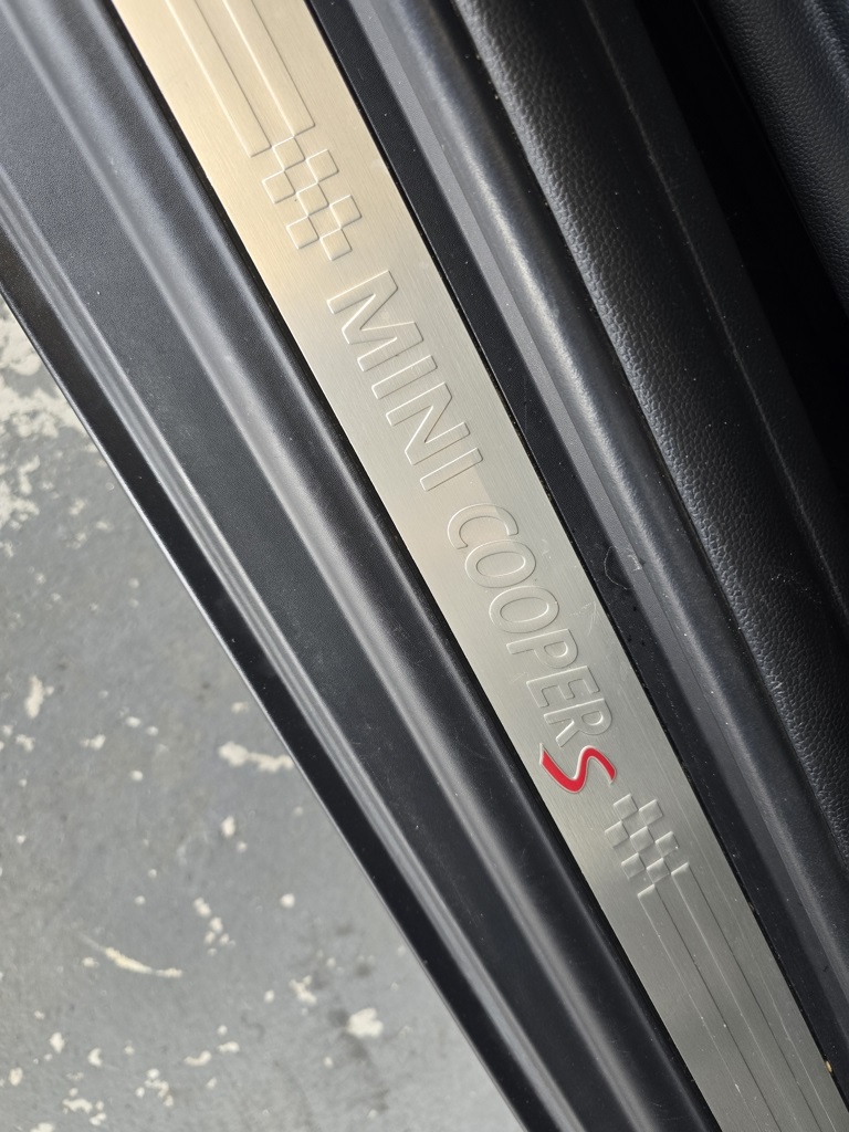 Thumbnail: 2019 MINI Cooper - 27