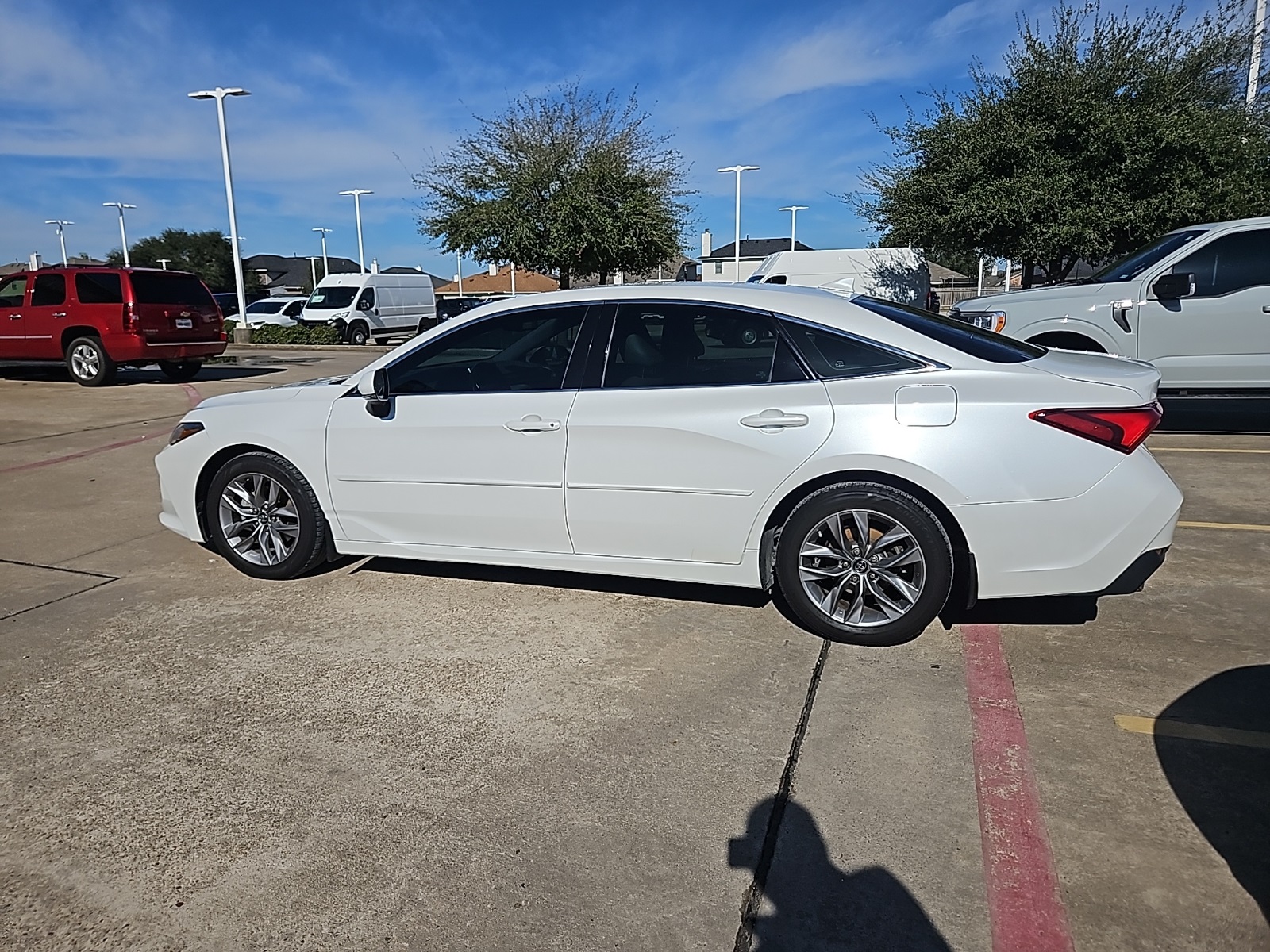 2019 Toyota Avalon XLE White at Don McGill Toyota