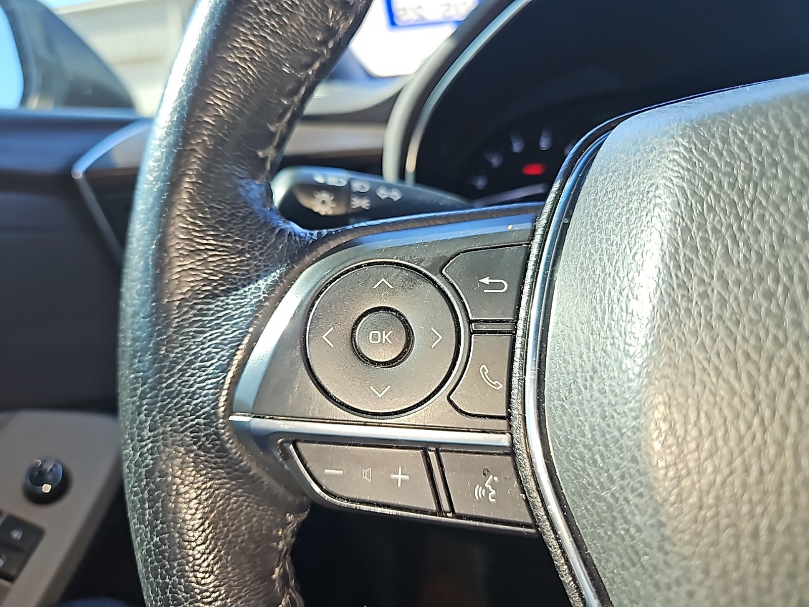 2019 Toyota Avalon XLE White at Don McGill Toyota