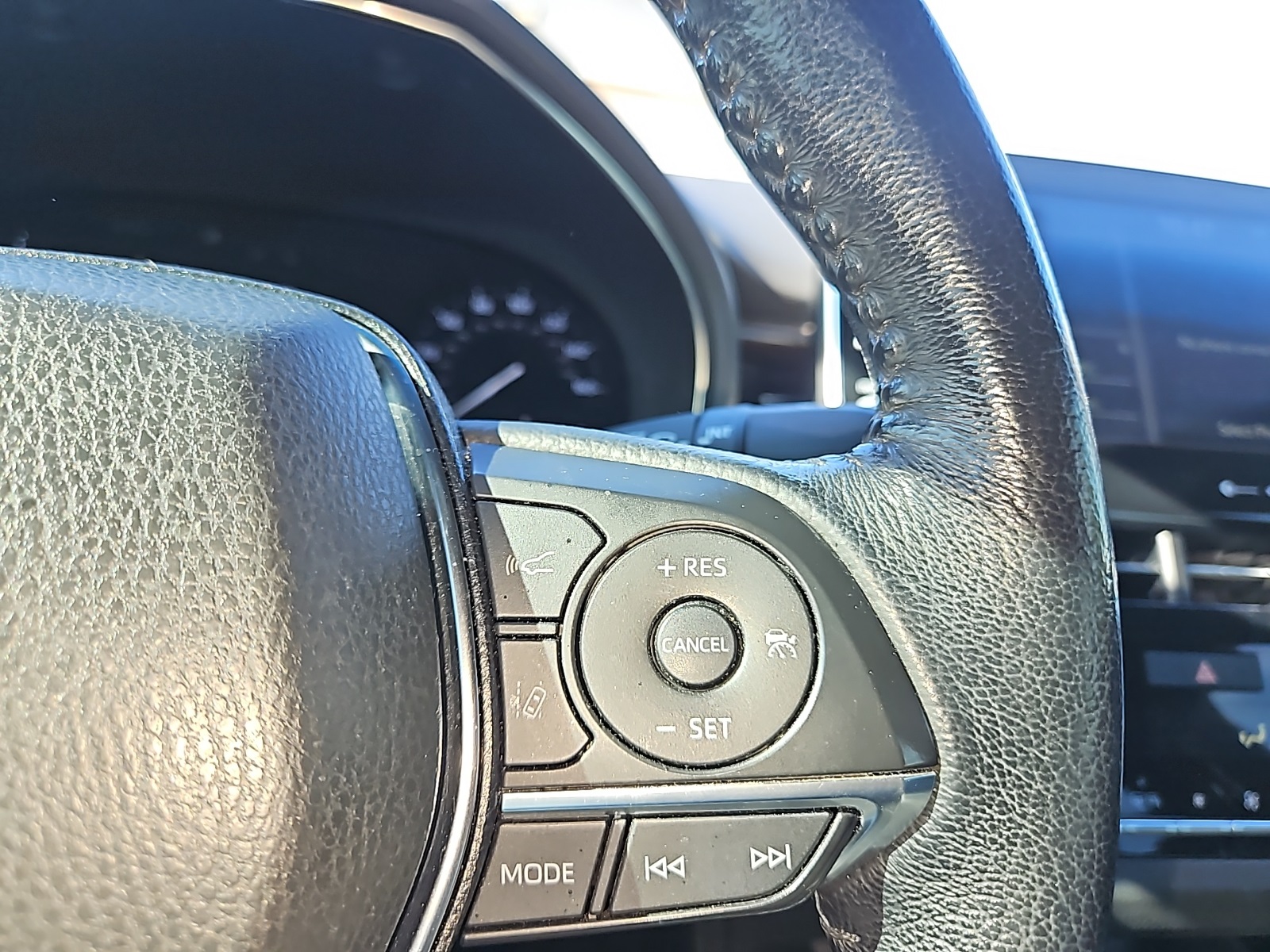 2019 Toyota Avalon XLE White at Don McGill Toyota