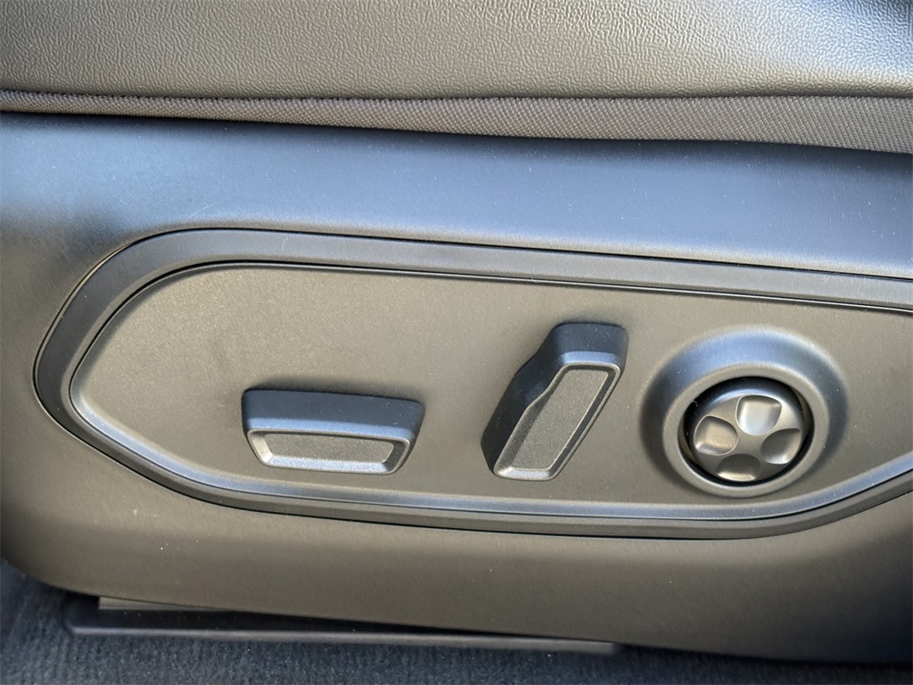 New Car 2025 Jeep Grand Cherokee L  Altitude X For Sale Under $40,000 In San Marcos, Texas