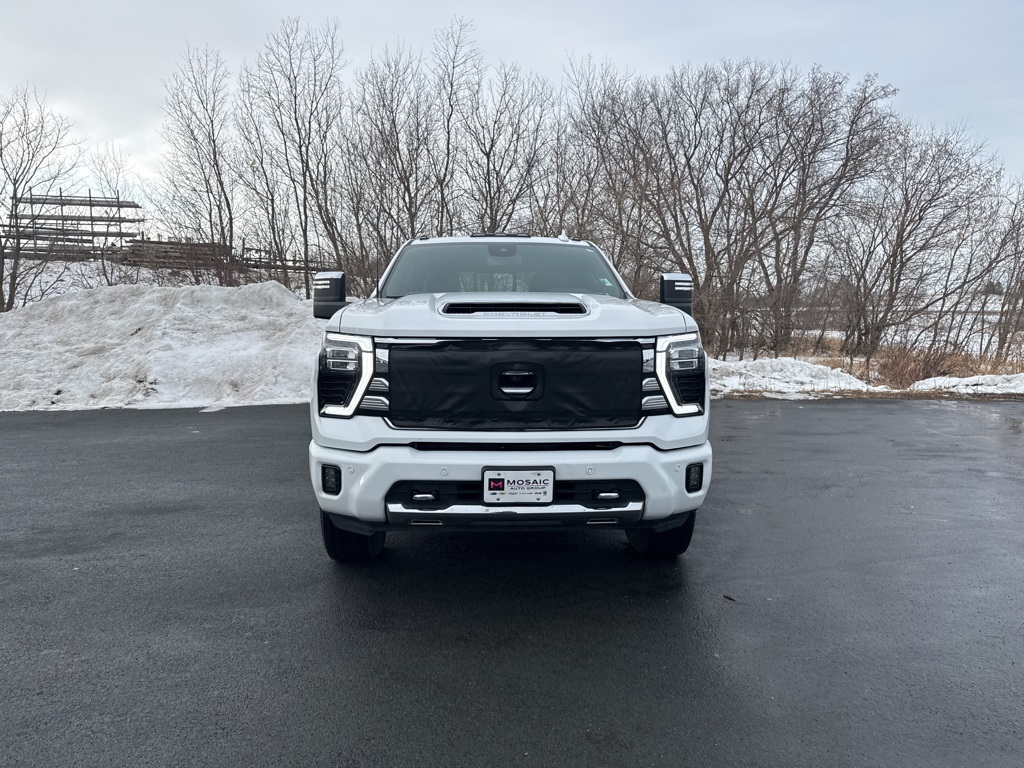 Used 2024 Chevrolet Silverado 3500HD High Country with VIN 2GC4YVEY0R1129623 for sale in Zumbrota, Minnesota