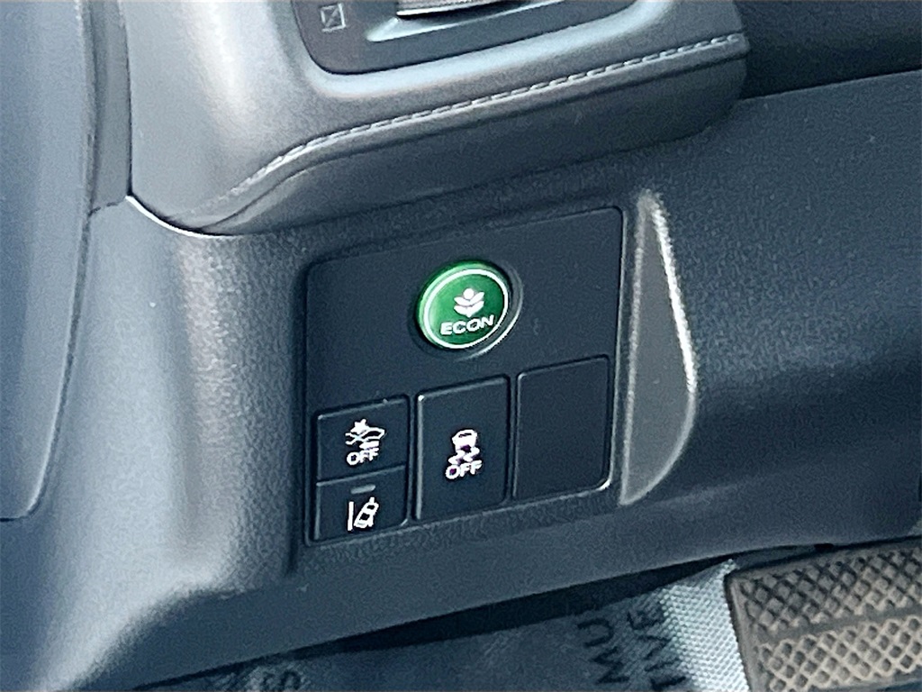 2022 Honda HR-V EX White at AutoSavvy Houston Southwest