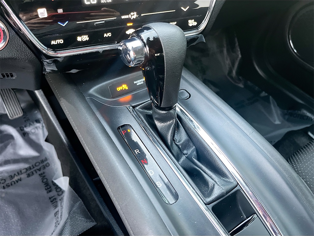 2022 Honda HR-V EX White at AutoSavvy Houston Southwest