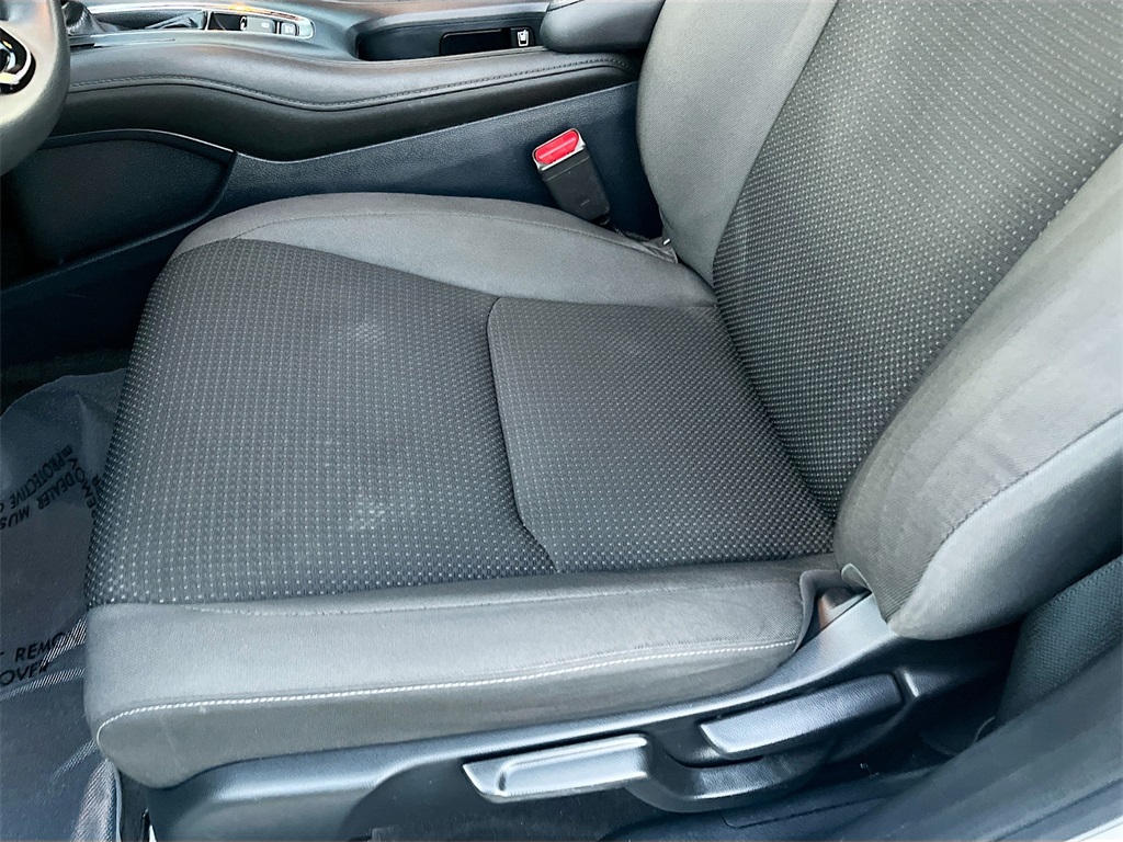 2022 Honda HR-V EX White at AutoSavvy Houston Southwest