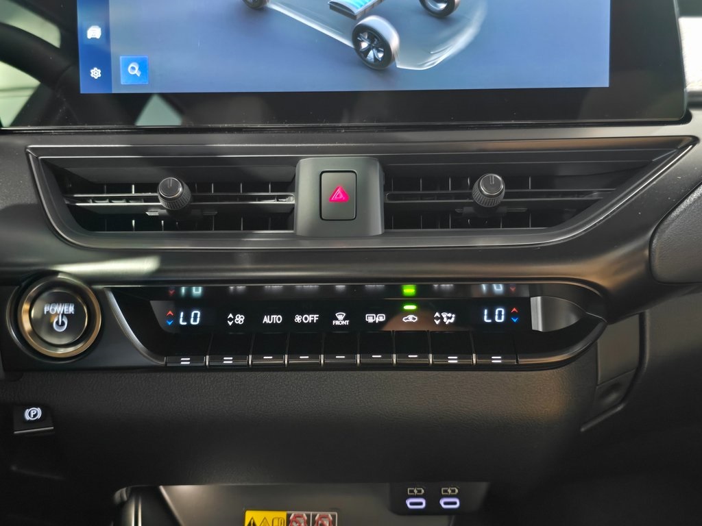 Thumbnail: 2025 Lexus UX - 23