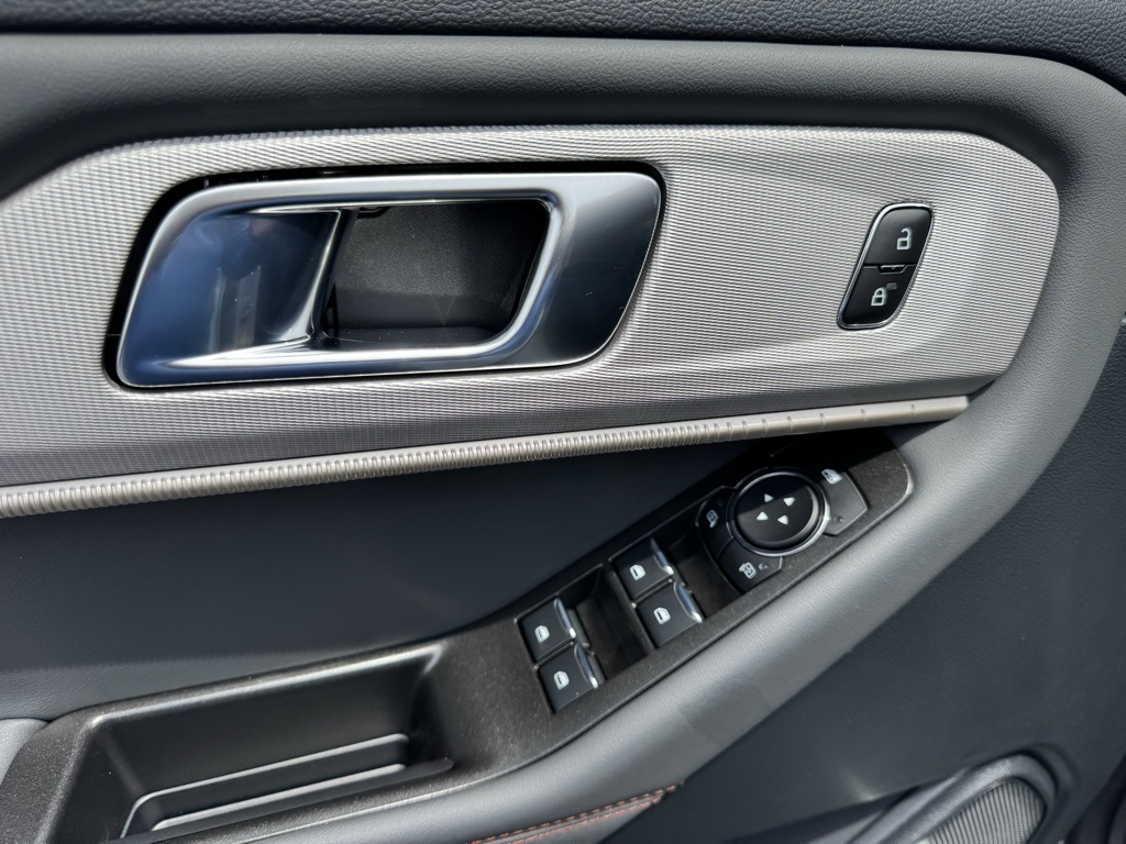 FordExplorer21