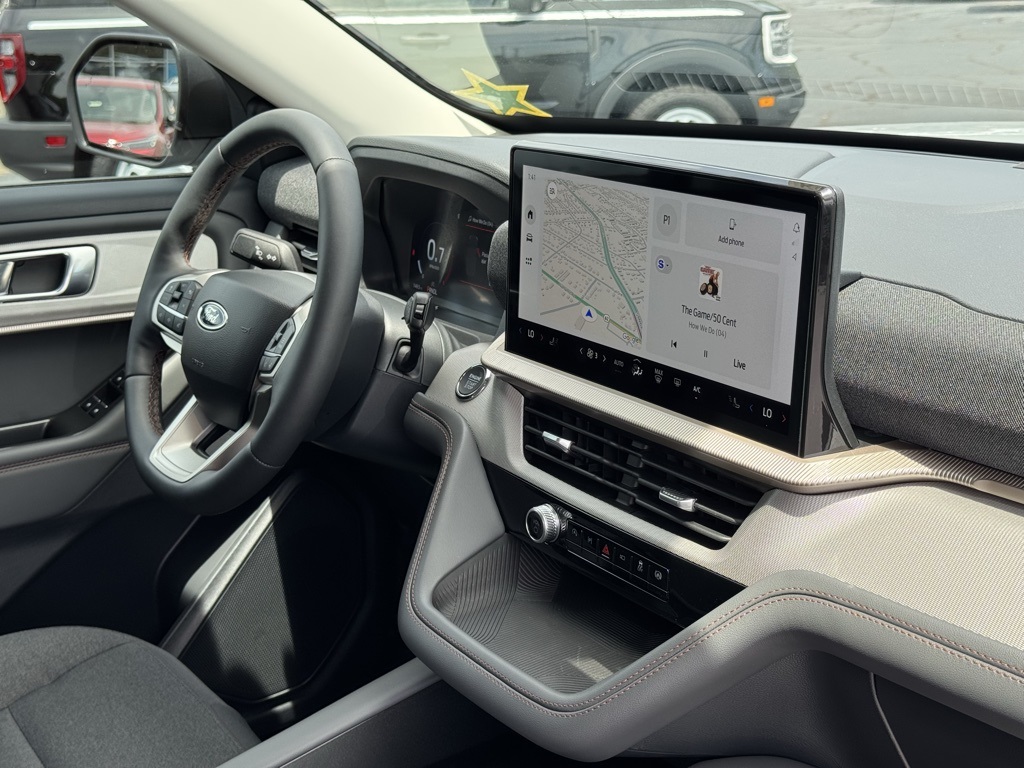 FordExplorer24