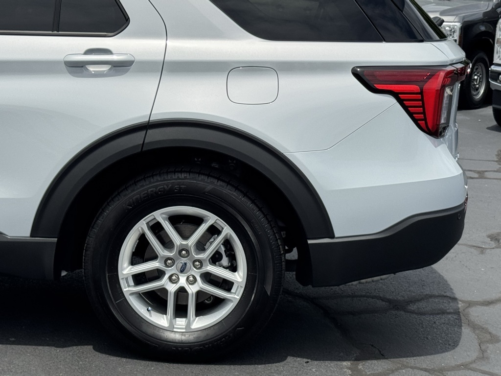 FordExplorer40