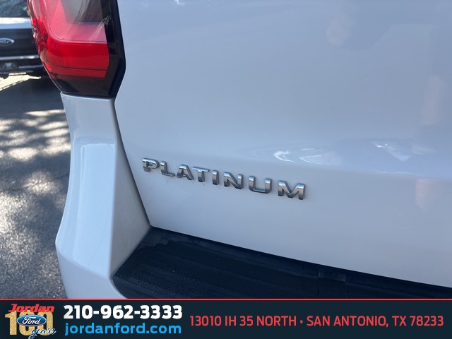 Used Car 2022 Ford Expedition Max  Platinum For Sale Under $60,000 In San Antonio, Texas