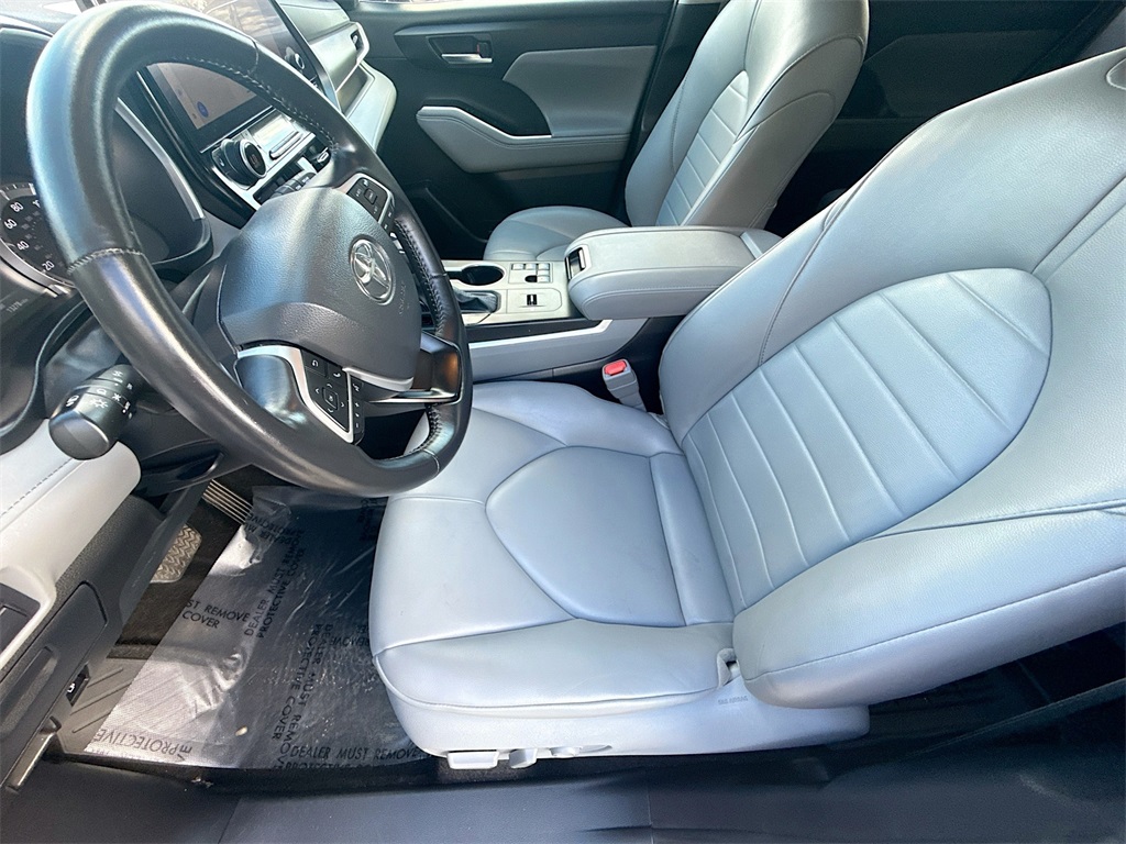 2024 Toyota Highlander XLE Blue at Don McGill Toyota