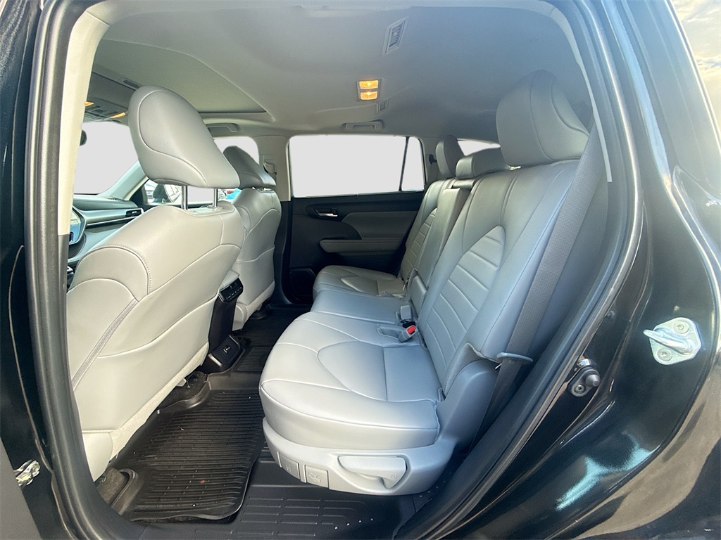 2024 Toyota Highlander XLE Blue at Don McGill Toyota