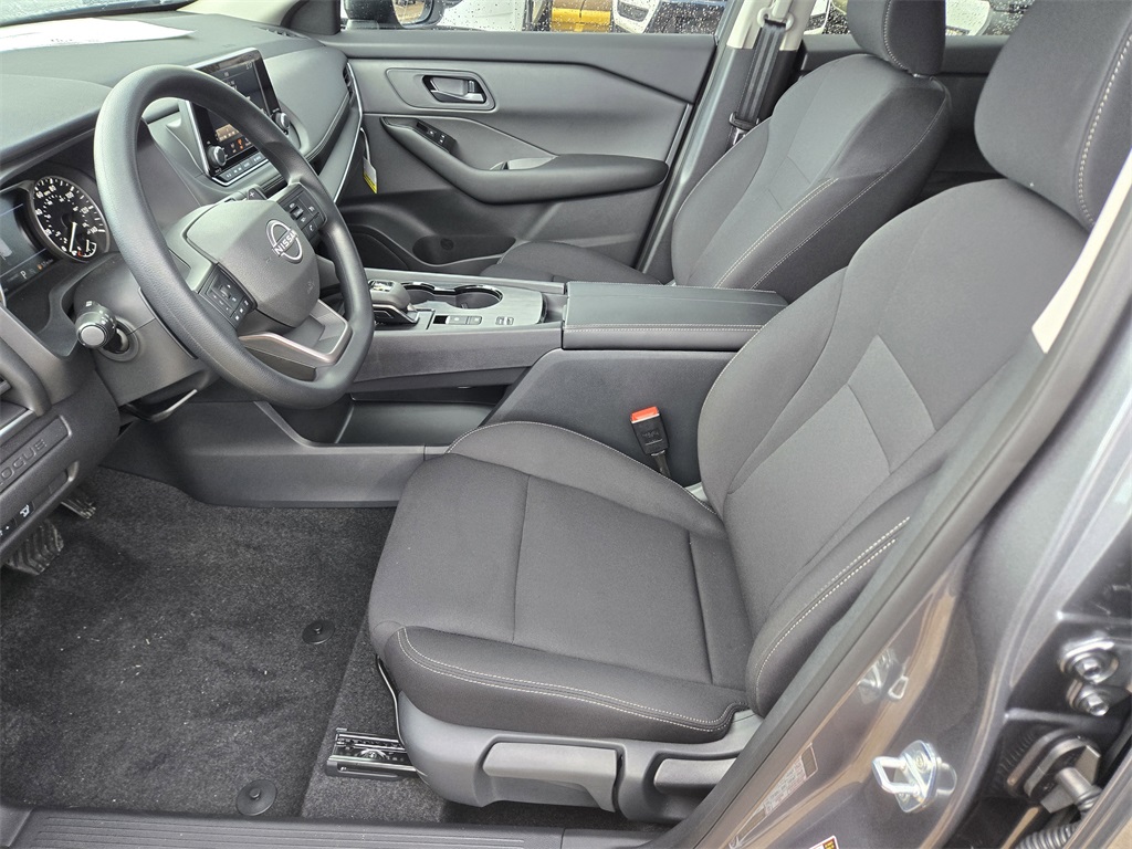 2026 Nissan Rogue S - 6