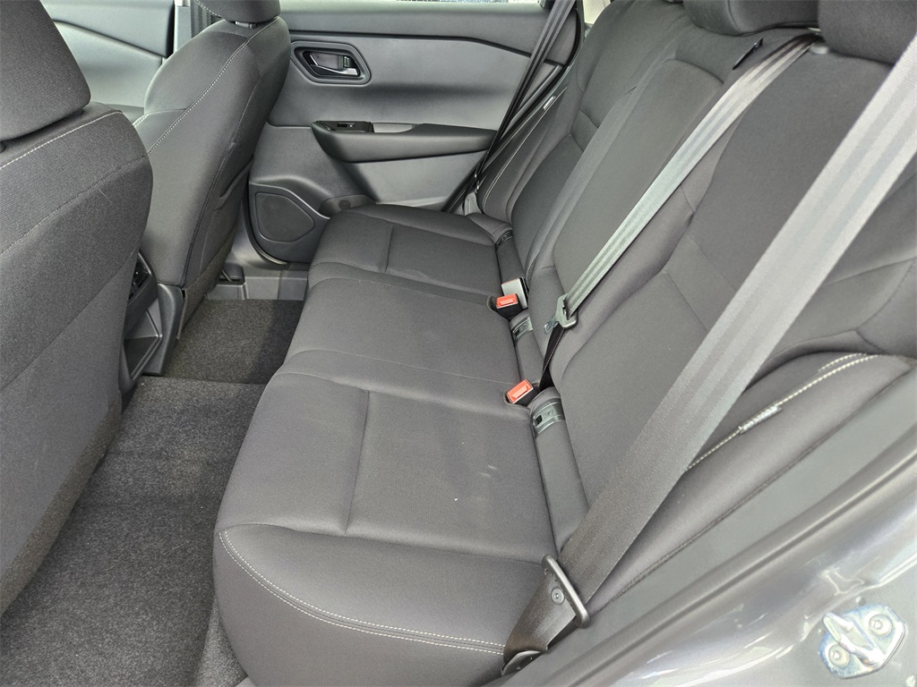 2026 Nissan Rogue S - 7