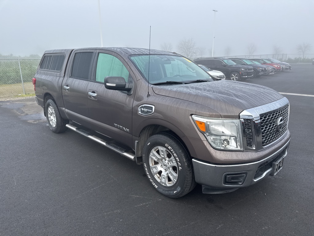 2017 Nissan Titan SV Crew Cab