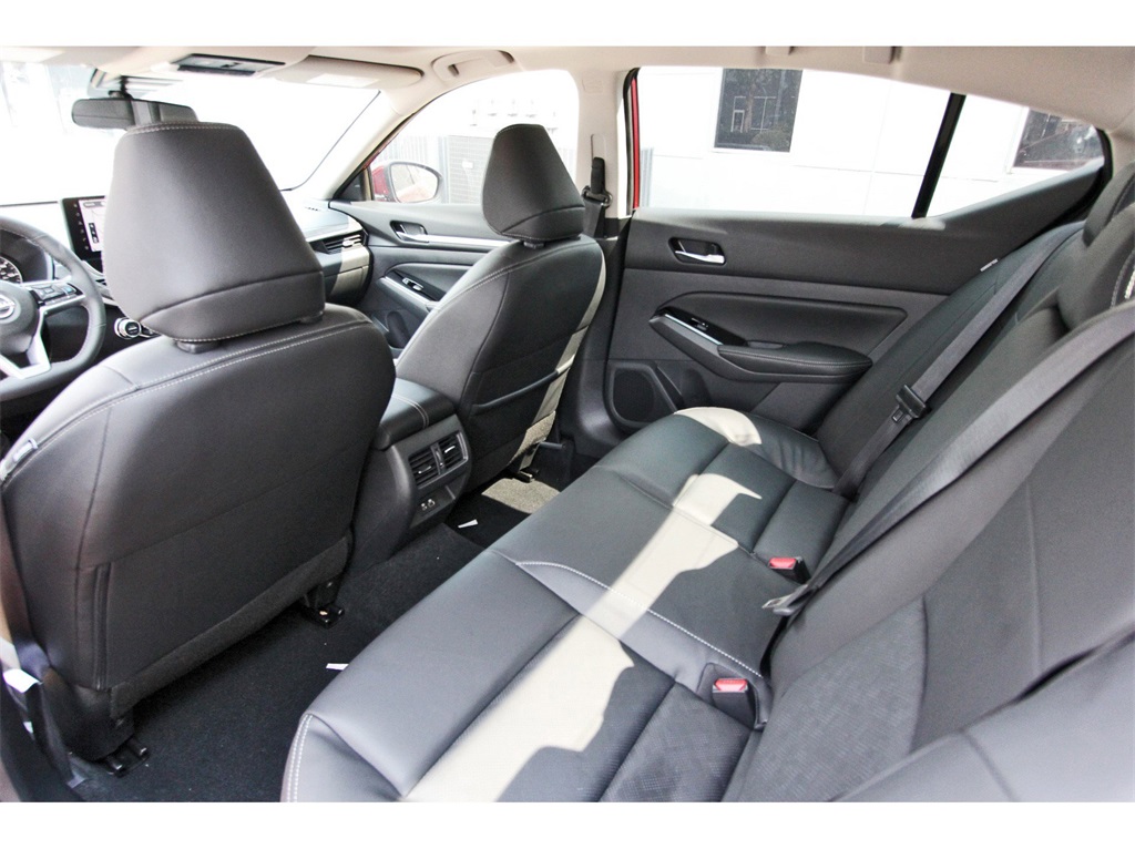 2025 Nissan Altima 2.5 SL - 10