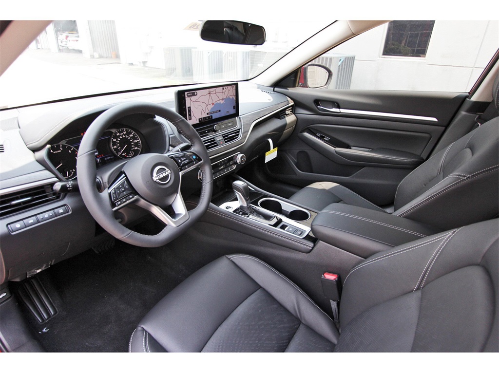 2025 Nissan Altima 2.5 SL - 11